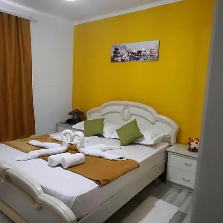 Apartament Clara Apartment Permet