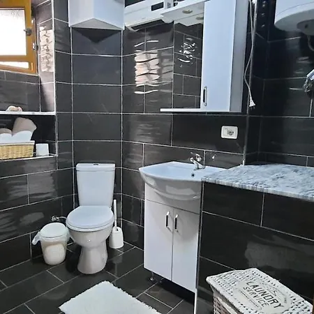 Apartament Clara Apartment Permet